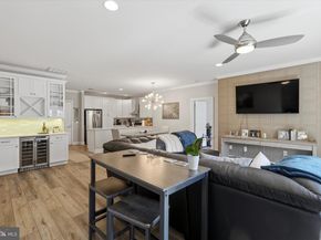800 Admirals Way 1847, Philadelphia PA 19146
