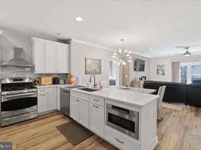 800 Admirals Way 1847, Philadelphia PA 19146