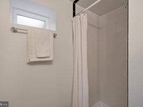922 S Saint Asaph Street, Alexandria VA 22314