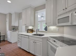 922 S Saint Asaph Street, Alexandria VA 22314