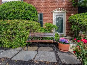 922 S Saint Asaph Street, Alexandria VA 22314