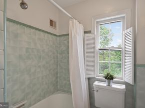 922 S Saint Asaph Street, Alexandria VA 22314