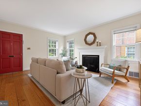 922 S Saint Asaph Street, Alexandria VA 22314