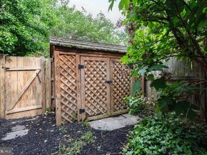 922 S Saint Asaph Street, Alexandria VA 22314