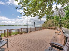46202 Delaire Landing Road 202, Philadelphia PA 19114