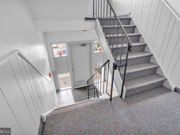 46202 Delaire Landing Road 202, Philadelphia PA 19114