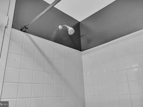 46202 Delaire Landing Road 202, Philadelphia PA 19114