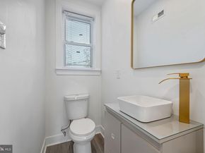 5540 W Oxford Street, Philadelphia PA 19131