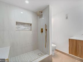 5540 W Oxford Street, Philadelphia PA 19131