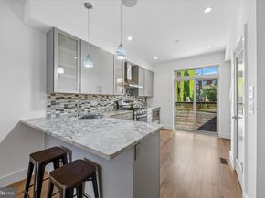 405 Greenwich Street, Philadelphia PA 19147