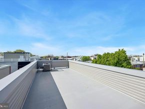 405 Greenwich Street, Philadelphia PA 19147