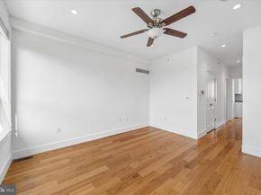 405 Greenwich Street, Philadelphia PA 19147