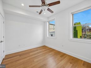 405 Greenwich Street, Philadelphia PA 19147