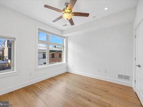 405 Greenwich Street, Philadelphia PA 19147
