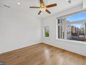 405 Greenwich Street, Philadelphia PA 19147