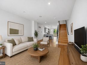 405 Greenwich Street, Philadelphia PA 19147