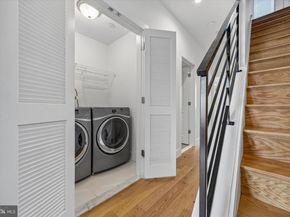 405 Greenwich Street, Philadelphia PA 19147
