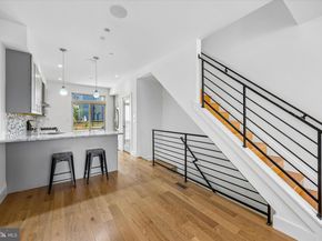 405 Greenwich Street, Philadelphia PA 19147