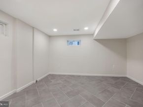222 E Oxford Avenue, Alexandria VA 22301