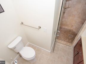 635 Dupont Street S, Philadelphia PA 19128