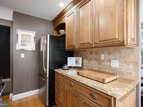 3616 S Wakefield Street, Arlington VA 22206