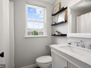 3616 S Wakefield Street, Arlington VA 22206