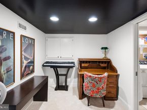 3616 S Wakefield Street, Arlington VA 22206
