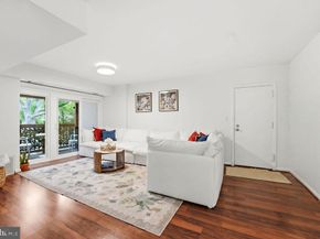 49 Skyhill Road 204, Alexandria VA 22314