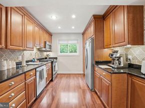 49 Skyhill Road 204, Alexandria VA 22314