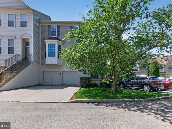 7 Cherry Court, Lafayette Hill PA 19444