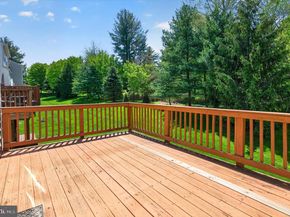 7 Cherry Court, Lafayette Hill PA 19444