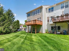 7 Cherry Court, Lafayette Hill PA 19444