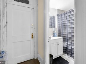 1324 Locust Street 420, Philadelphia PA 19107