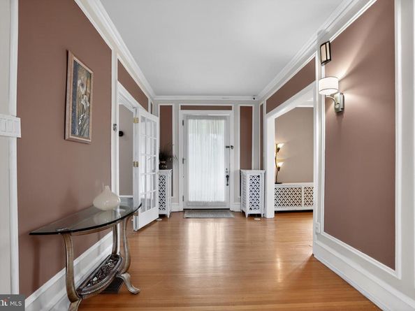 8148 High School Road, Elkins Park PA 19027