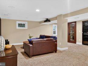 1854 Abbotsford Drive, Vienna VA 22182