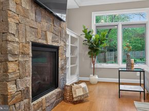 1854 Abbotsford Drive, Vienna VA 22182