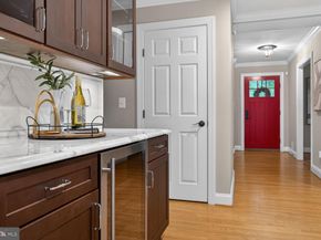 1854 Abbotsford Drive, Vienna VA 22182
