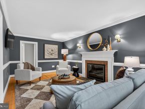 1854 Abbotsford Drive, Vienna VA 22182