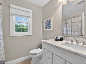 1854 Abbotsford Drive, Vienna VA 22182