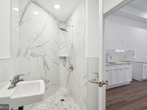 5164 Ridge Avenue, Philadelphia PA 19128