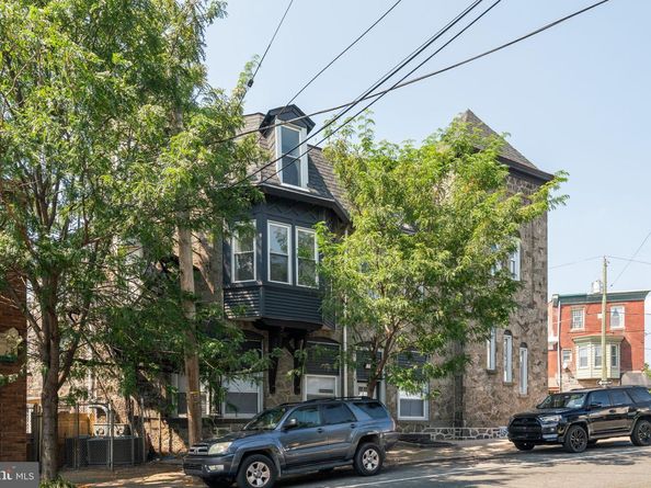 5164 Ridge Avenue, Philadelphia PA 19128