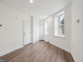 5164 Ridge Avenue, Philadelphia PA 19128