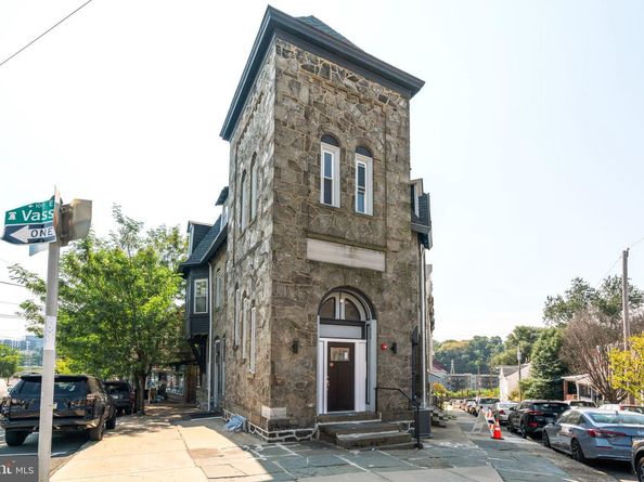 5164 Ridge Avenue, Philadelphia PA 19128