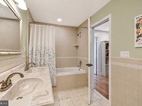 2404 Catharine Street, Philadelphia PA 19146
