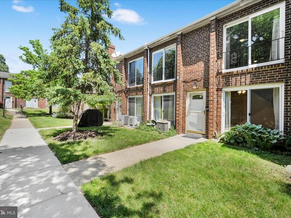 9001 Ridge Avenue 46, Philadelphia PA 19128