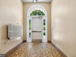 4481 Macarthur Boulevard NW 204, Washington DC 20007