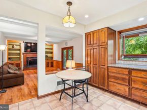 24 Berkley Drive, Yardley PA 19067