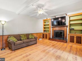 24 Berkley Drive, Yardley PA 19067