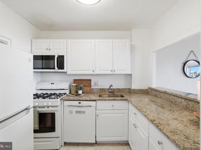 1330 New Hampshire Avenue NW 622, Washington DC 20036