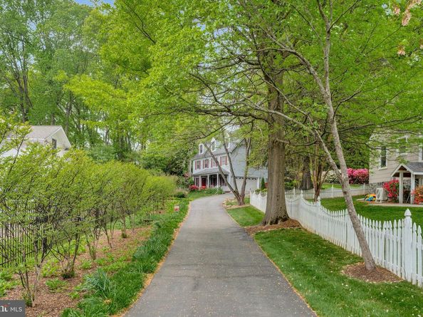 2812 Rosemary Lane, Falls Church VA 22042